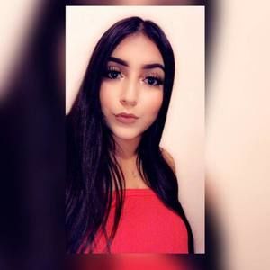 Meet your Posher, Esmeralda